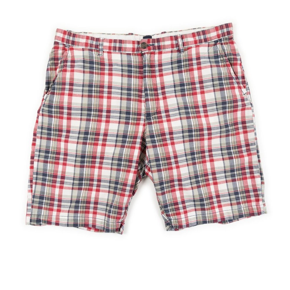 GAP red navy plaid chino shorts size 40
